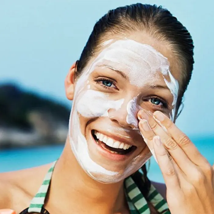 فلوئید ضد آفتاب محافظ DNA بدون نیاز به تمدید SPF30 دکتر بلتر 150 میل