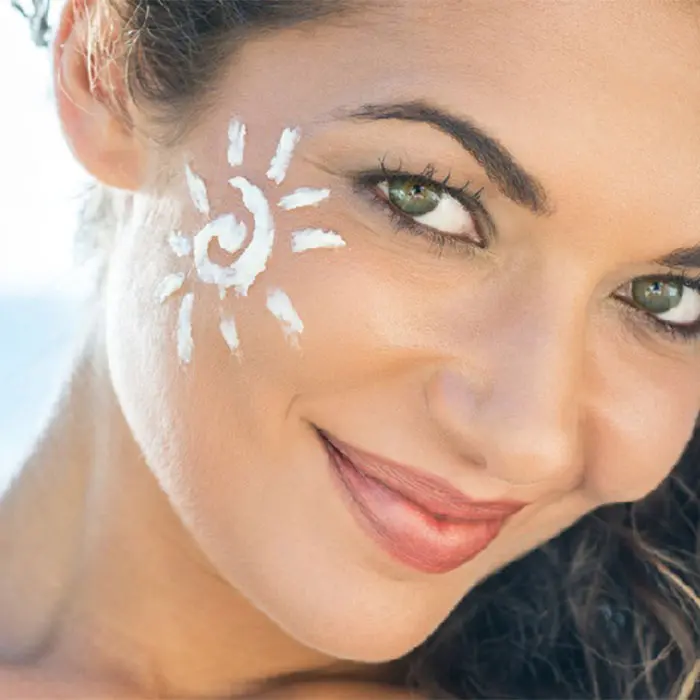 فلوئید ضد آفتاب با SPF50 دکتر بلتر 200 میل