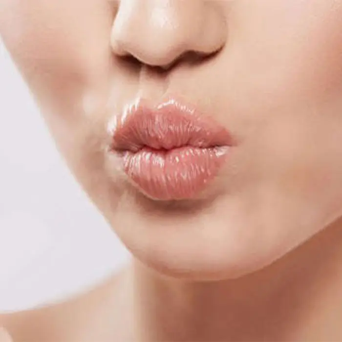 مراقبت تخصصی لب دکتر بلتر 8 میل