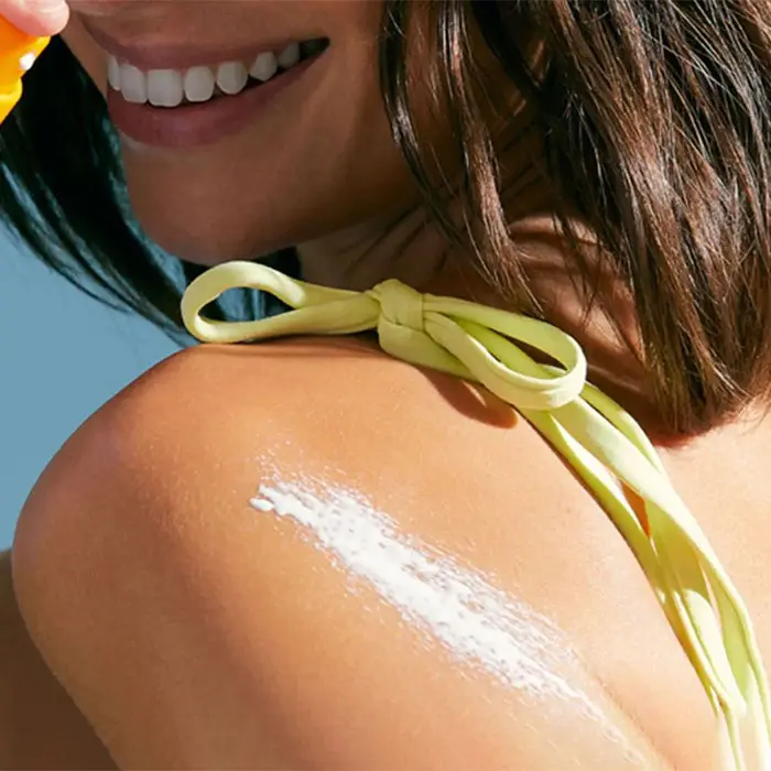 اسپری ضد آفتاب محافظ DNA با SPF50 دکتر بلتر 120 میل